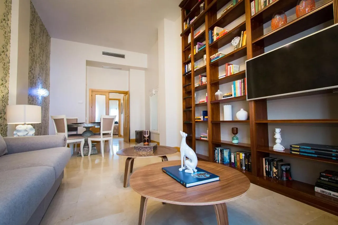 Holidays2Malaga Junto Catedral Appartement